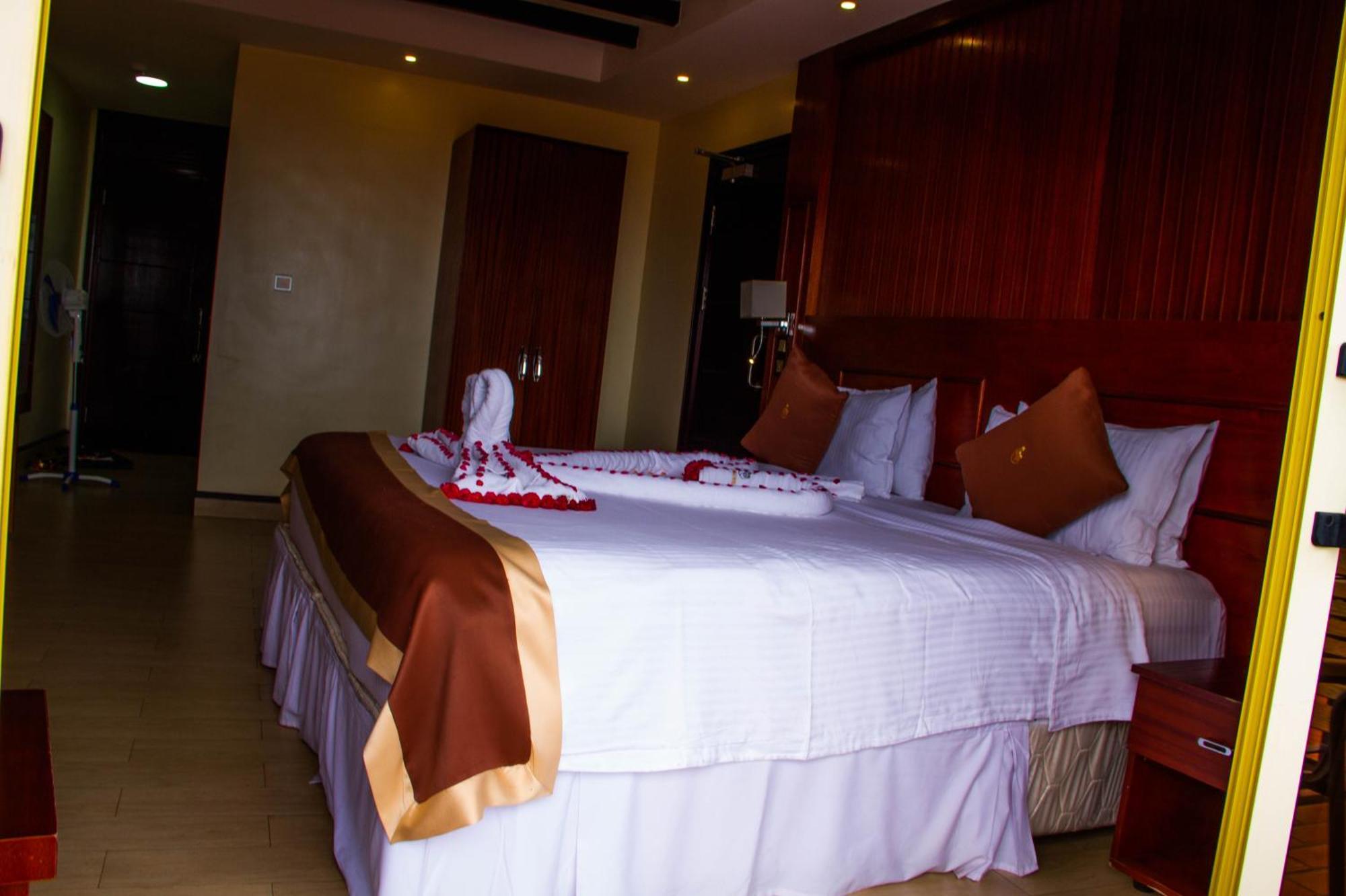 Sainte Famille Hotel Kigali Exterior photo
