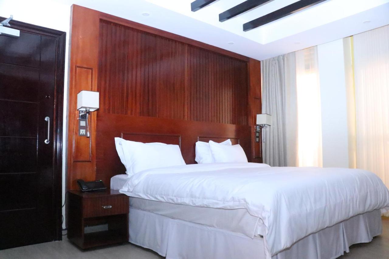 Sainte Famille Hotel Kigali Exterior photo