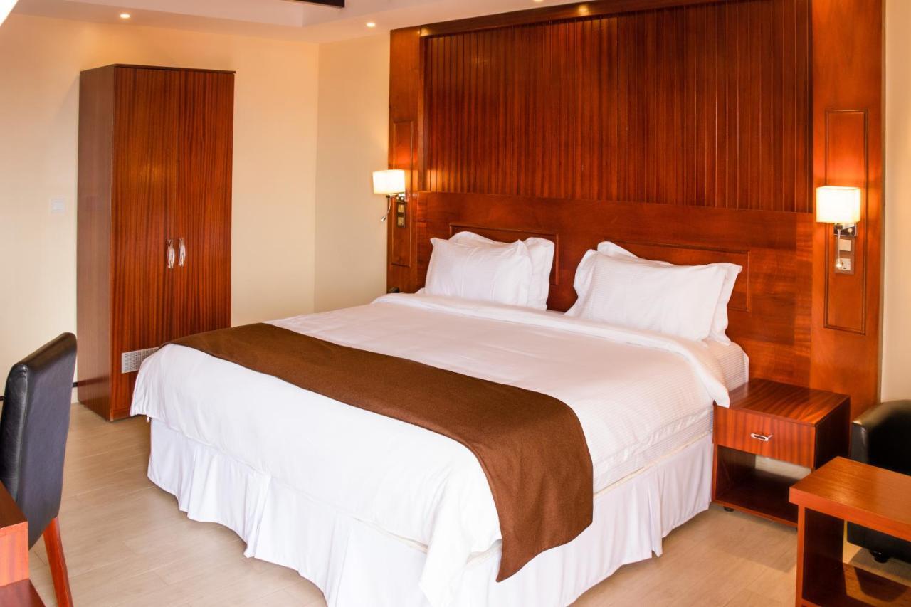 Sainte Famille Hotel Kigali Exterior photo